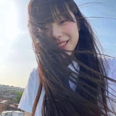 孤堡疑云海报